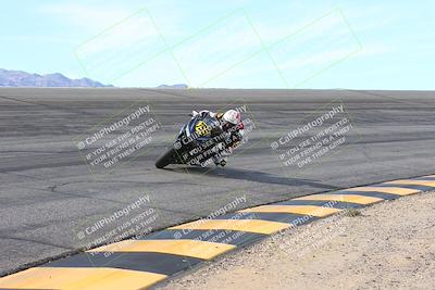 media/Feb-07-2025-CVMA Friday Practice (Fri) [[7034960ba2]]/4-Racer 4/Session 2 (Bowl)/